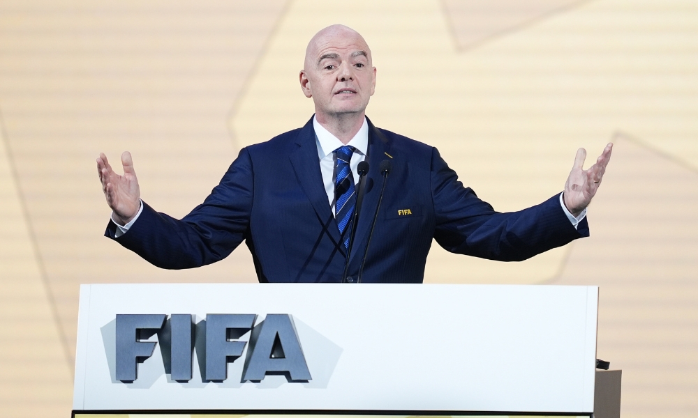 何在日益競 何在日益競